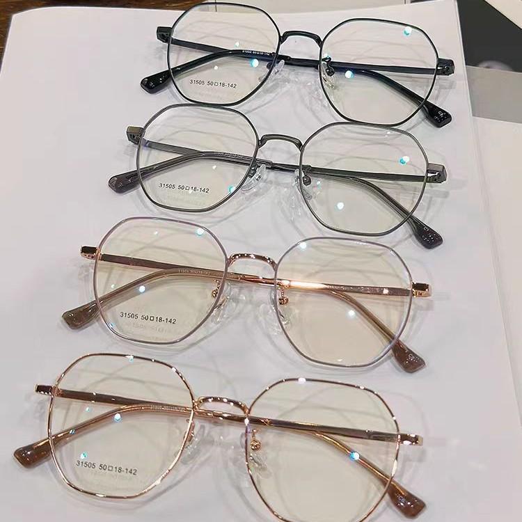 Stylish Myopia Glasses with Gold Wire Edge and Anti-Blue Light Protection
