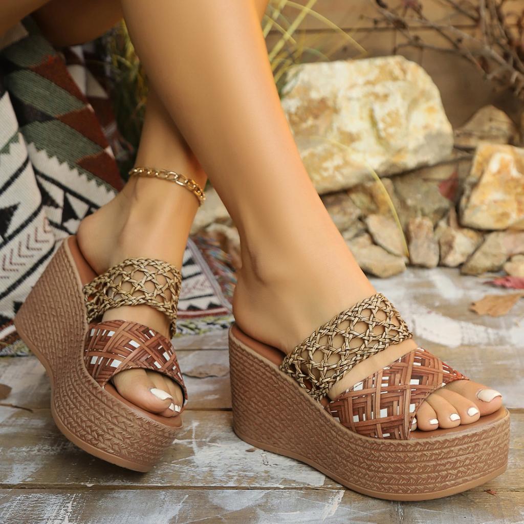 Foreign Trade Large Size 2025 Summer New Thick-soled Slippers One-character Sandals European and American Hollow Leopard Print Slippers