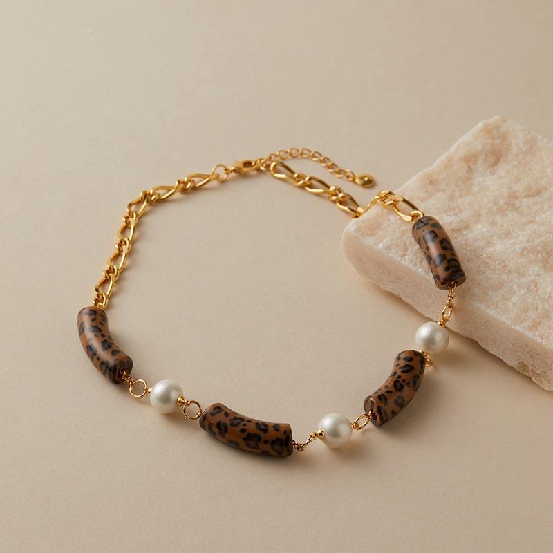 Leopard Print Elegant Pearl Retro Clavicle Necklace For Women