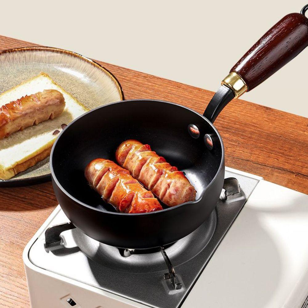 Uncoated Oil Splashing Pot Wooden Handle Omelette Pan Universal Butter Melting Pot  Stove