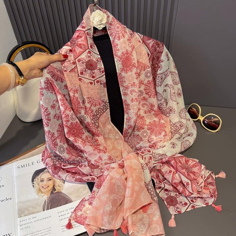 Fashion Bohemina Ethnic Floral Viscose Shawls Scarf Lady Thin Tassel Wrap Pashmina Stole High Quality Foulards Hijab Sjaal