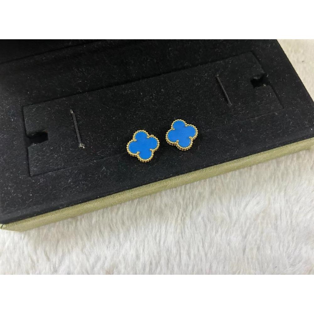 High Version Lucky Four-leaf Clover Earrings for Women 18K Fashion Light Luxury Natural White Mother-of-pearl Pair of Earrings