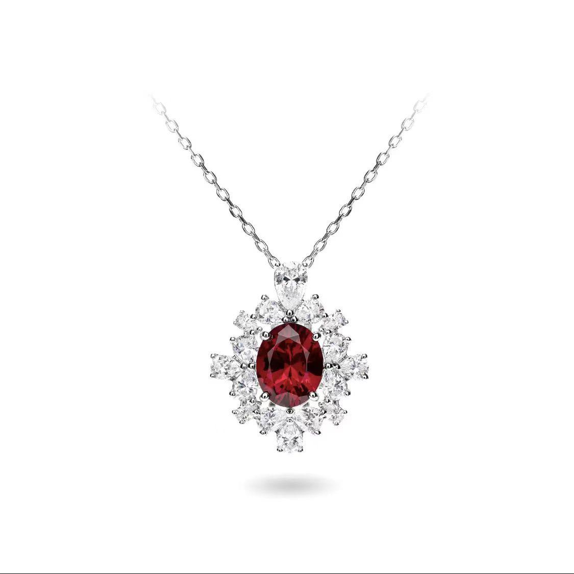 

Hui Zhi Yi 2023 Vintage Oval Halo Necklace with 925 Silver and Pigeon Blood Ruby 925 Silver
