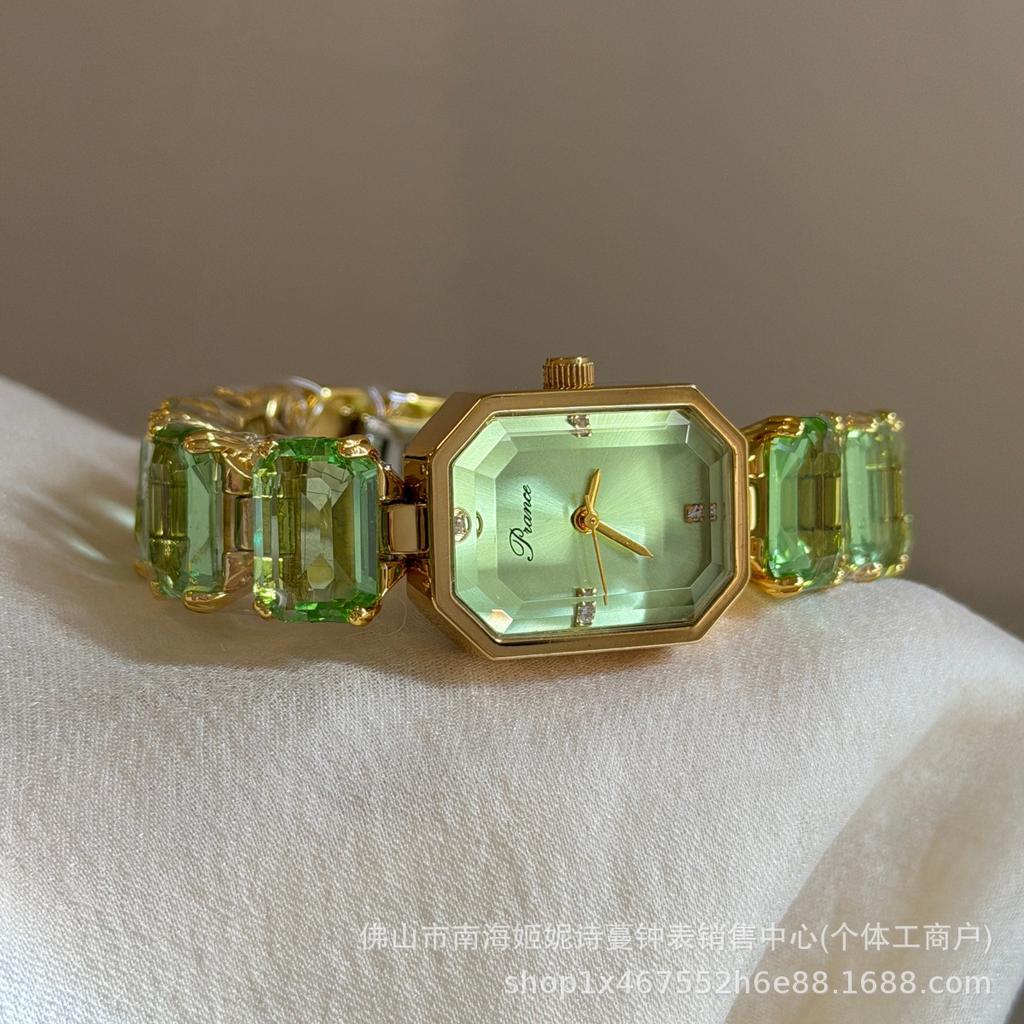 Mini-Kristalluhr im französischen Stil für Damen, leichter Luxus, elegant, Diamant, Kleid, Armbanduhr