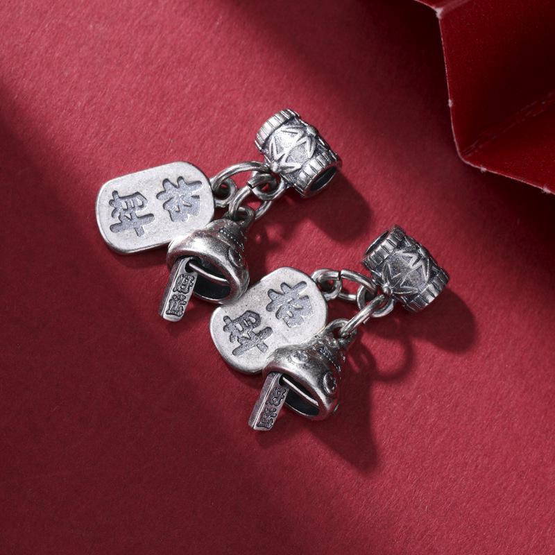 Color-Preserving Distressed Silver Persimmon Lucky Cat Pendant DIY Handmade Bracelet with Tibetan Silver Accessories
