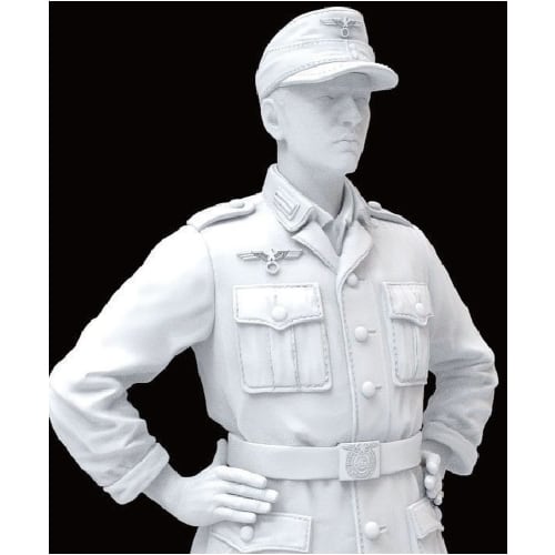 Freedom Model Kit 1/16 German Sd.Kfz.302 Goliath Light Explosive Transport Vehicle and Cart Set with German Soldier Observation Figure, 1944, Plastic