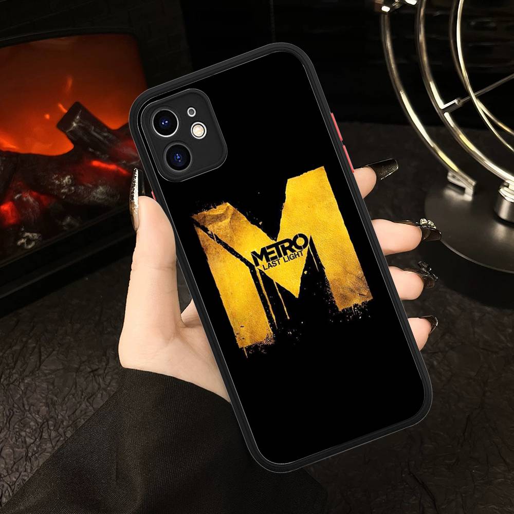 Post Apocalyptic Game Metro 2033 Phone Case For IPhone 16 15 14 Plus 15 13 12 11 Pro Max X XS MAX Matte Cover