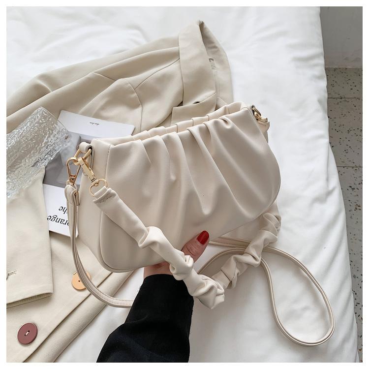 New White Pleated Armpit Bag Versatile Shoulder Messenger Bag