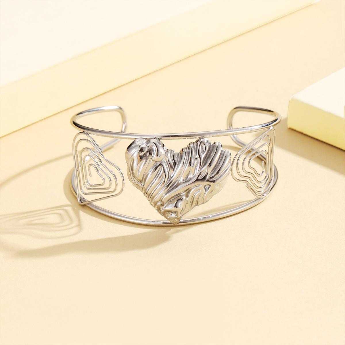 18K Gold Plated Heart-Shaped Adjustable Stainless Steel Bracelet