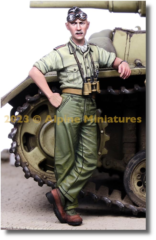 

Alpine Miniature German African Armored Corps NCO Resin Kit AM35309 1/35