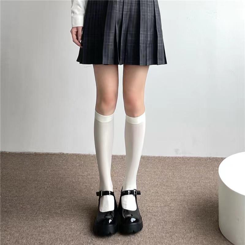 Spring Mountain white stockings pure desire knee socks white black silk long tube thigh socks spring and autumn jk medium tube thin