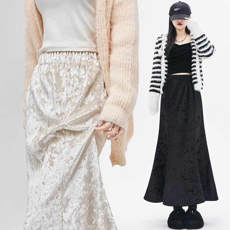 Золотая бархатная плюшевая утолщенная юбка с высокой талией для женщин — фото 4