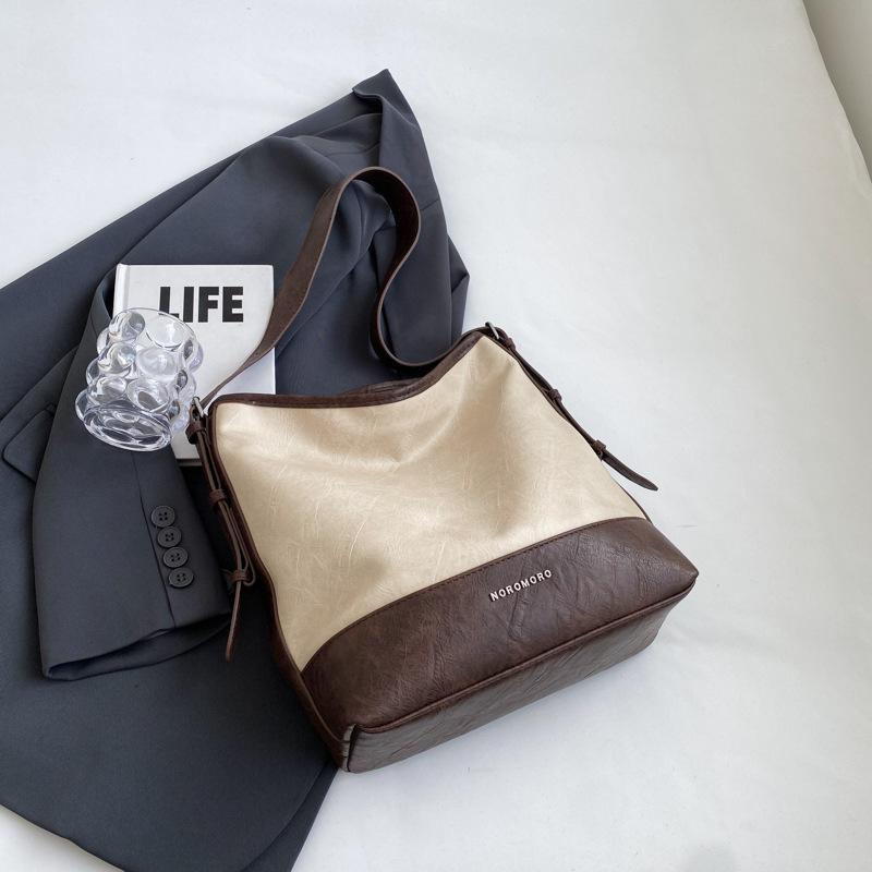 

Жіноча сумочка великої місткості, сумка через плече, контрастна кольорова шва, сумка через плече кавовий