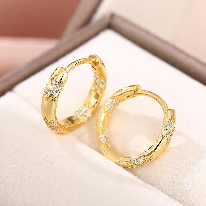 Luxury Women's Hoop Earrings with Embedded Crystals High-Quality Metal Alloy Lightweight Comfortable Design Durable Construction for Daily Wear