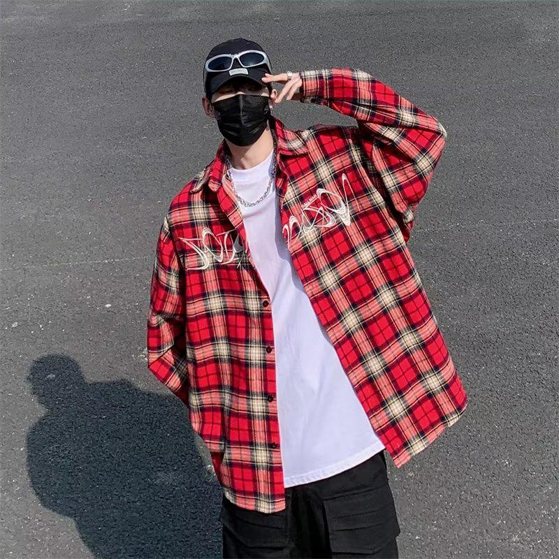 

Мужская рубашка в стиле ретро с вышивкой в красную клетку - американский стиль, свободный крой, длинный рукав, защита от солнца L