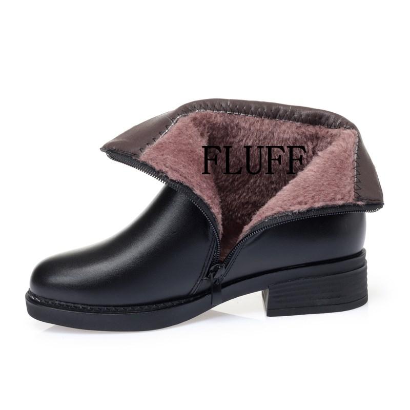 

Модные зимние ботинки AIYUQI, обувь для мам, большие размеры 42 43, шерстяные полусапожки на среднем каблуке, с толстой шерстью, женские короткие ботинки, нескользящие женские сноубутсы 43