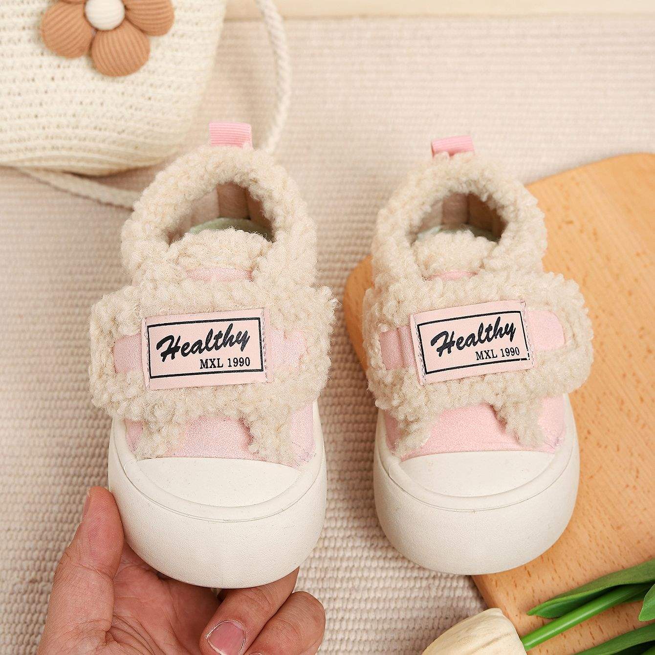 

Хлопковые туфли для девочек, средней и старшей возрастной группы, бархатные теплые, в корейском стиле, трендовые, простые и универсальные парусиновые туфли, детские, для малышей, белые туфли 28 inner length 17cm розовый