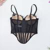 Corsés, ropa de mujer moderna y elegante