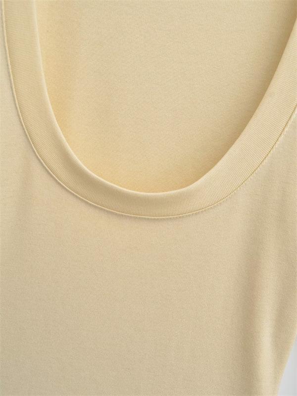 Women's Spicy Girl Deep U-Neck Sexy T-Shirt: Summer Slim-Fit, Elastic Mid-Sleeve, Pure Desire Top