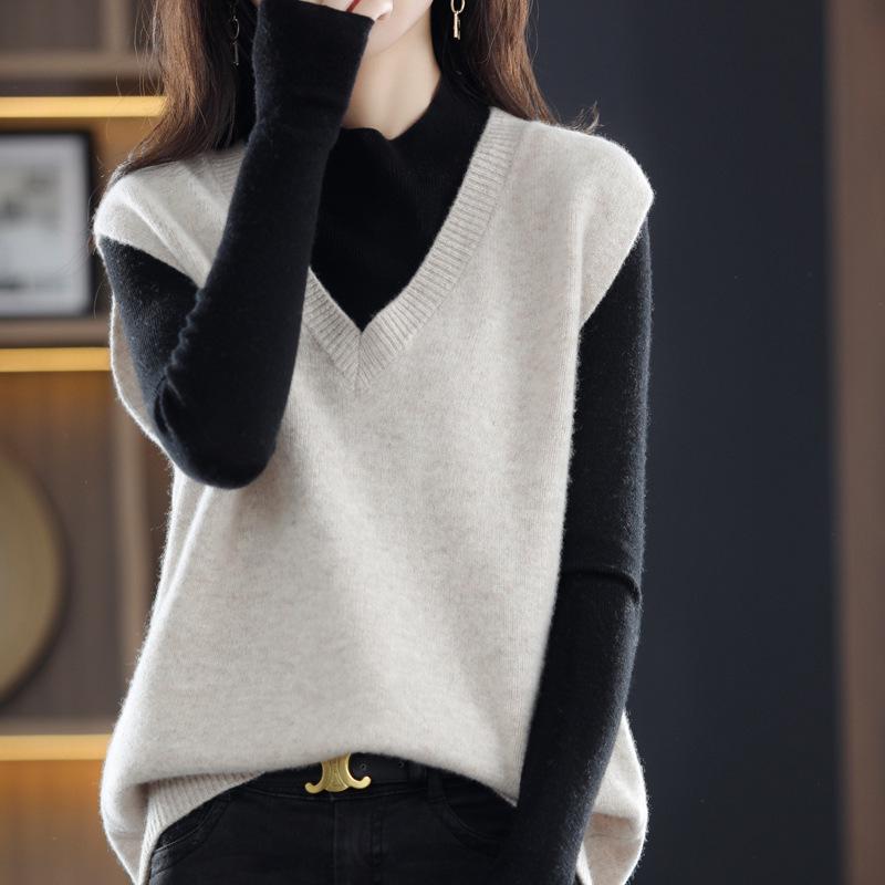 Women's V-Neck Knitted Vest Sweater - Spring/Autumn 2025 Collection, Sleeveless Outerwear