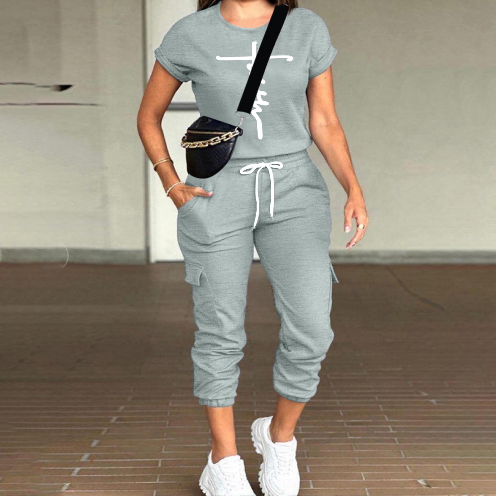 

Женский топ с монограммой и короткими рукавами, длинные спортивные штаны со шнуровкой и шнурком, комплект из двух предметов S