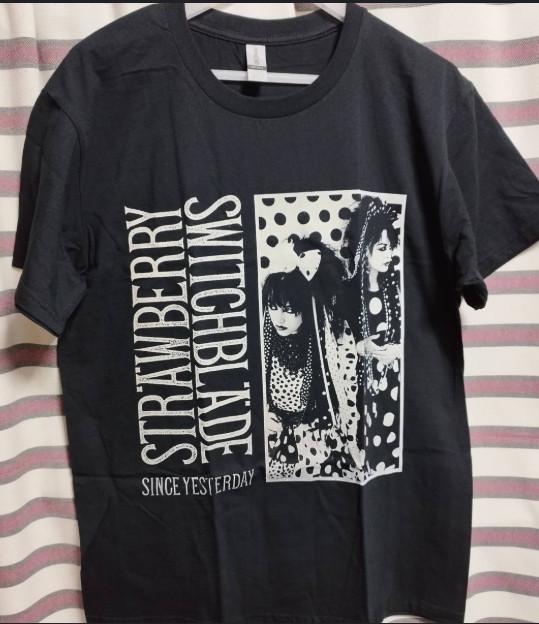 STRAWBERRY SWITCHBLADE Rock Concert Short Sleeve Black Color T Shirt KV35506