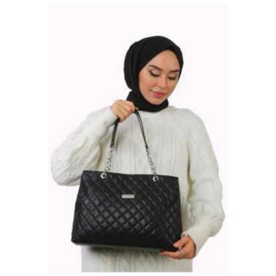 Schwarze gesteppte Hand-, Arm- und Umhängetasche mit 8 Fächern, Reißverschluss und Kettenriemen