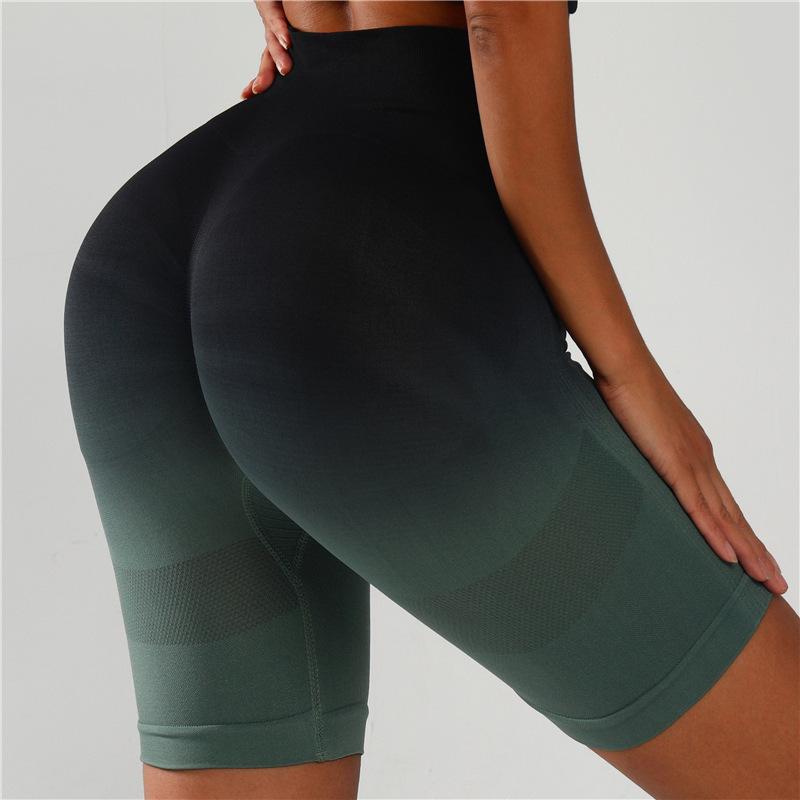 High-Waist Seamless Gradient Yoga Shorts - Women's Peach Butt Slimming Three-Quarter Length for Running & Fitness