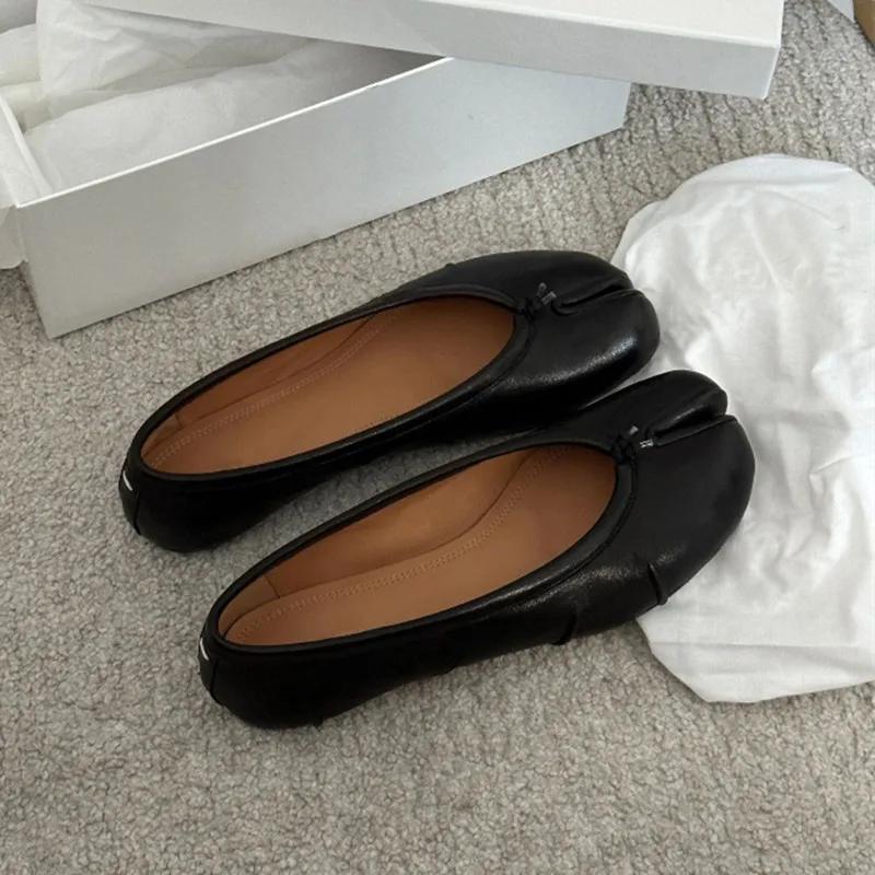 Fashion Soft Leather Split Toe Women Tabi Ballet Flats Comfortable Walking Lazy Loafers Casual Girls Dance Shoes Woman
