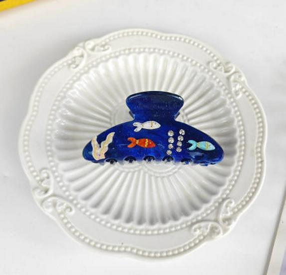 Elegancka spinka do włosów z cyrkoniami w kształcie rozgwiazdy i muszelkowa klamra do upięć