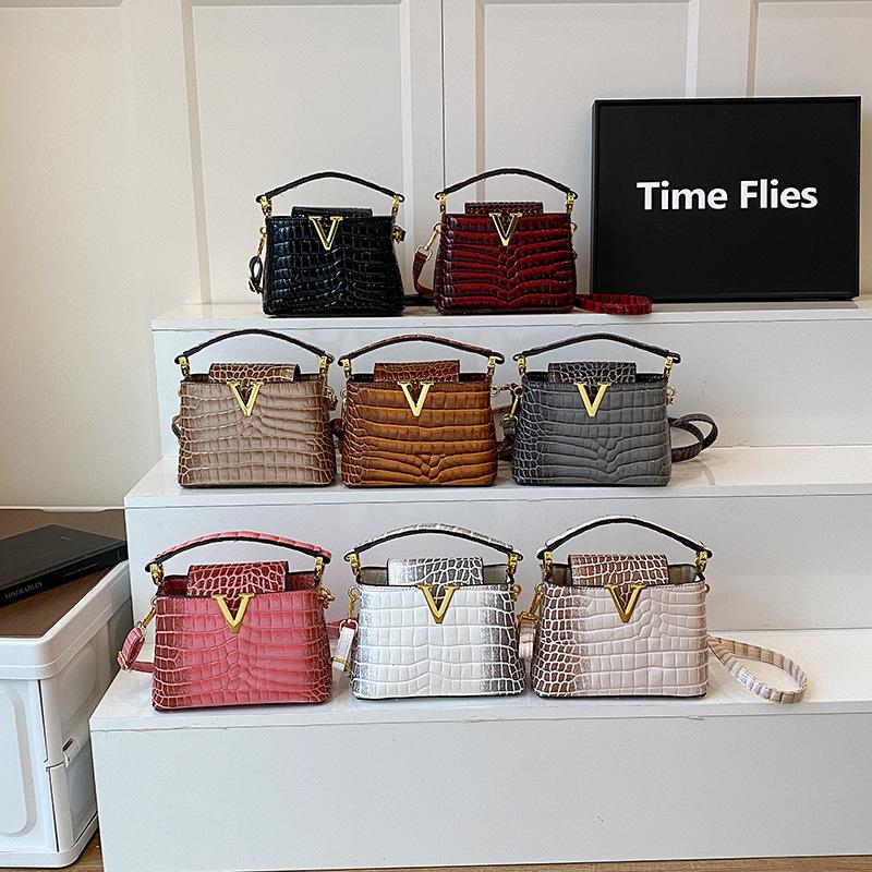 New High-end Light Luxury Crocodile Pattern Capu Lady Bag V Portable Shoulder Women's Bag