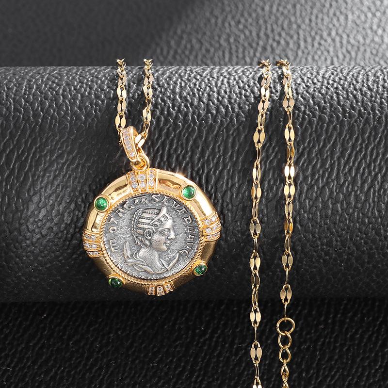 Trendiger Smaragd-Göttin-Anhänger Glückliche Vintage-Münz-Halskette Modeschmuck aus Kupfer für Damen