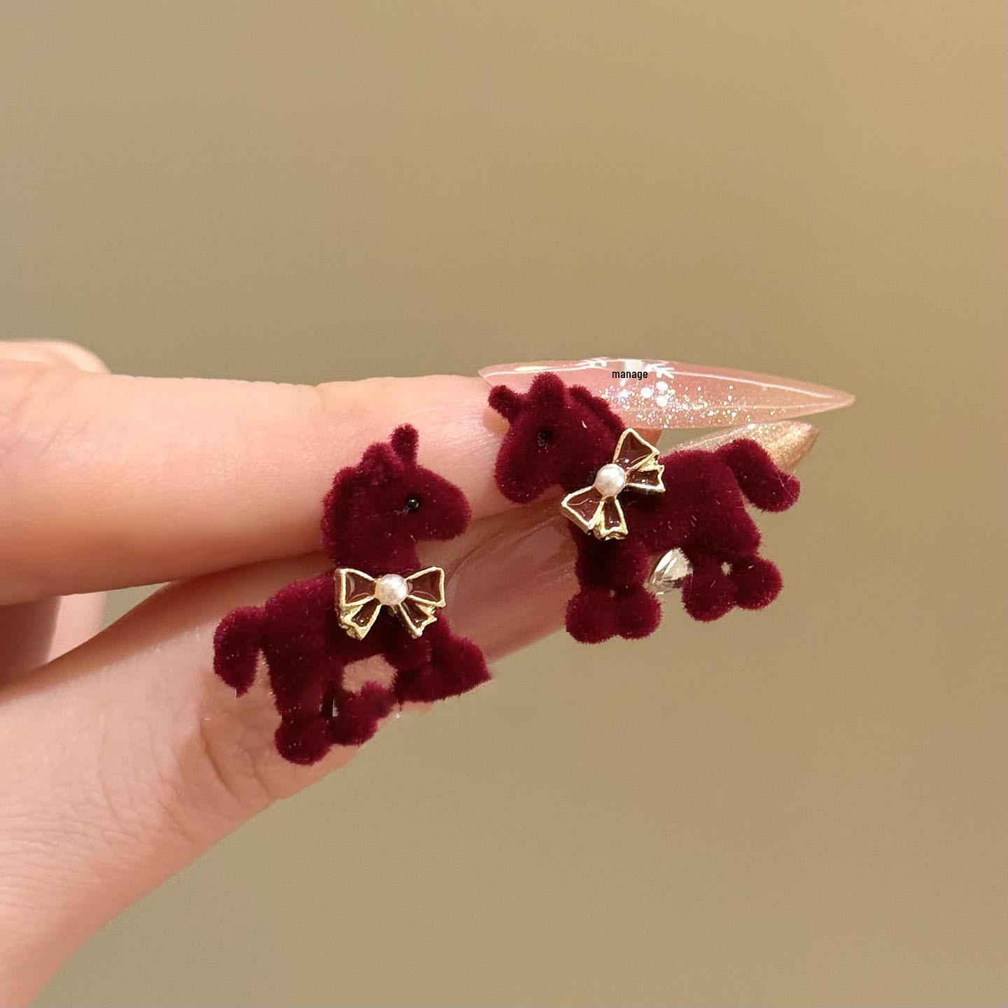 Silver Needle Pony Drip Oil Bow Stud Earrings - Retro & Versatile High-End Fashion