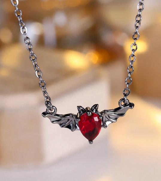 New hot-selling Halloween Diablo bat design necklace Diablo personalized gothic necklace