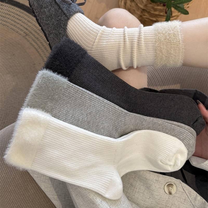 Ladies Warm Autumn and Winter Versatile Simple Double Needle Boneless Tube Stack Socks
