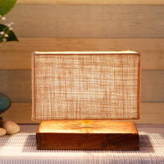 

Квадратный бежевый джутовый абажур 18,79 см настольная лампа с деревянным основанием декор для дома, офиса, комнаты, кабинета