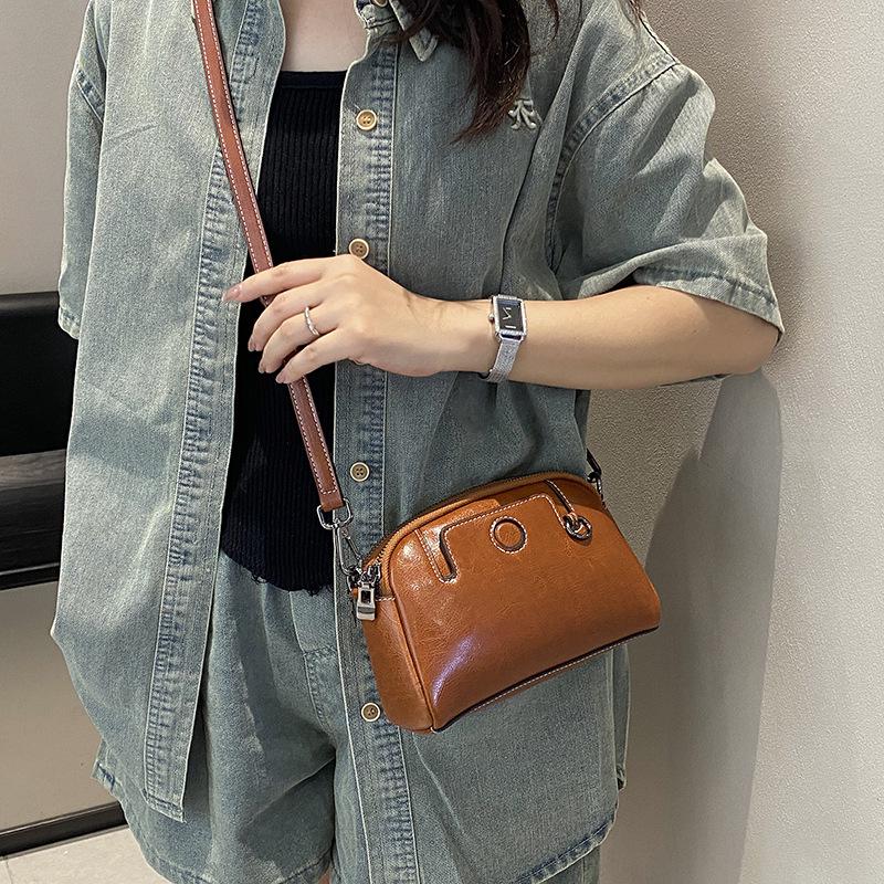 Women's 2025 Light Luxury Leather Shoulder Bag - Oil Wax, Multi-layer, Versatile, Commuter Crossbody Square Design.