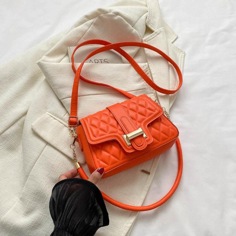 

Бриллиантовая вышивка нитью Модный темперамент Маленькая сумка для женщин Ранняя осень Новая мода Ins Сумка через плечо Кроссбоди Маленькая квадратная сумка