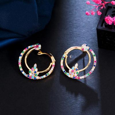 Orecchini a Lobo CMM Design Unico Multicolore Zirconia Cubica Colore Oro