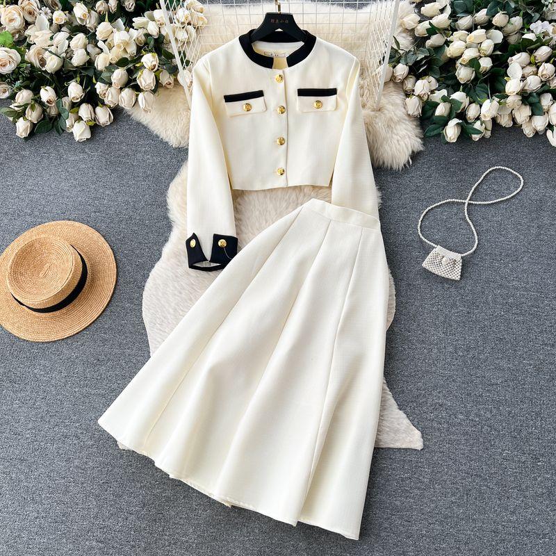 

Классический стиль Металлический костюм Верхняя одежда Высокая талия Приталенный Двубортный Beige White M