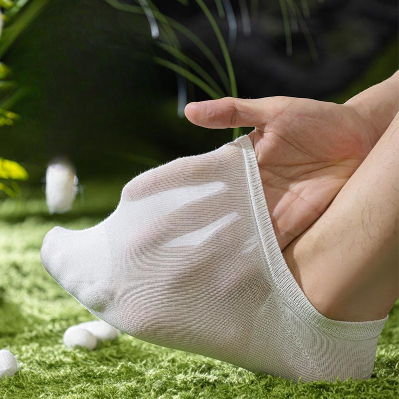 

Men s Summer Ultra Thin Do Not Fall Off with 10A Anti Bacterial Deodorant Shallow Mouth Breathable Invisible Socks 1 pair чорний