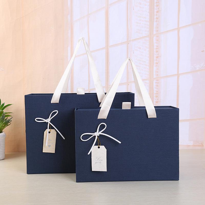 Men's Blue Scarf Gift Set: Stylish Rectangular Box with Thermos and Wallet for Birthdays