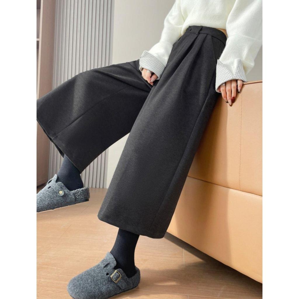 Women's Gray Wool High-Waist Wide-Leg Cropped Pants - Loose Fit, Slimming, Pear Shape, Casual Wear for Spring and Autumn