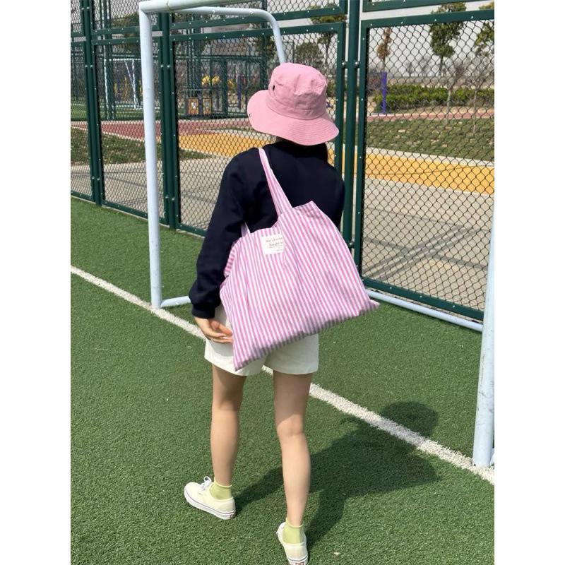 

Women s Large-Capacity Versatile Retro Handbag and Shoulder Bag Default