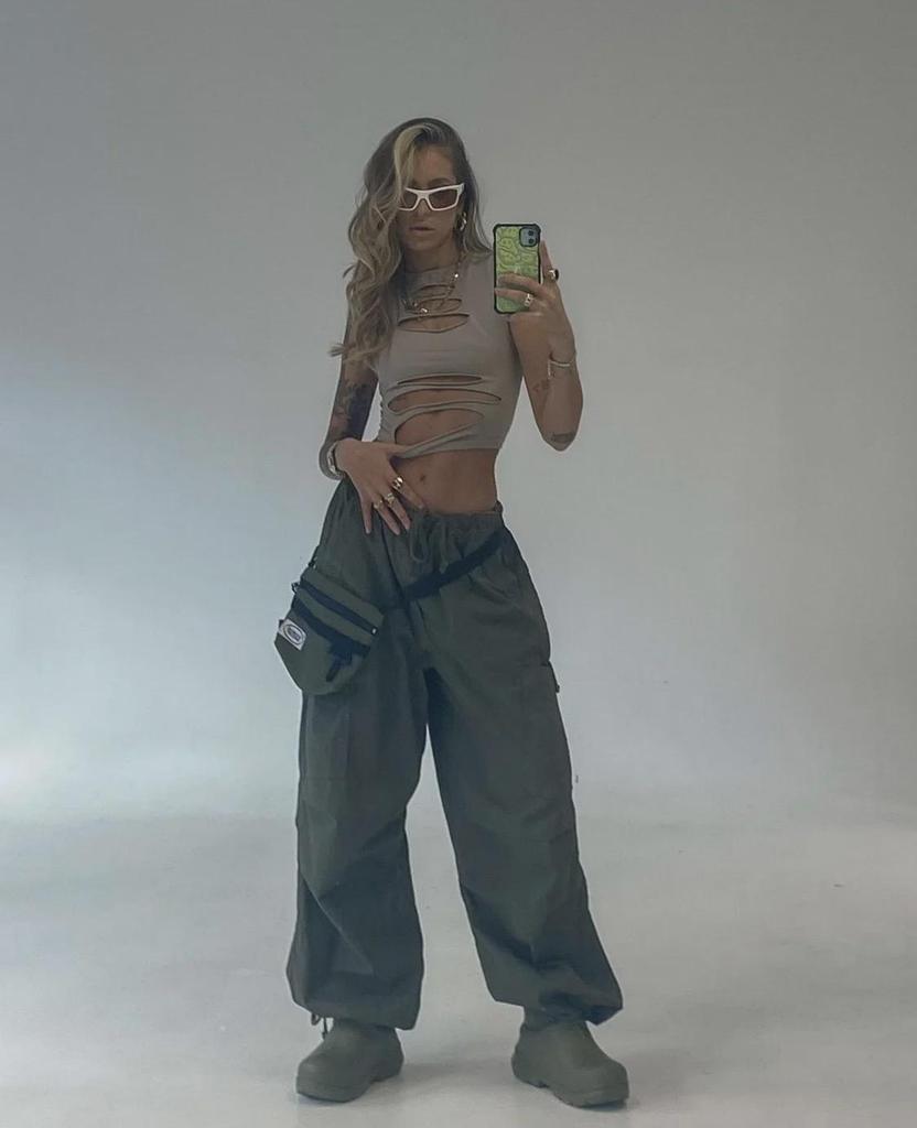 2023 Summer European-American Style Solid Color High Elastic Hollow Vest Crop Top for Women