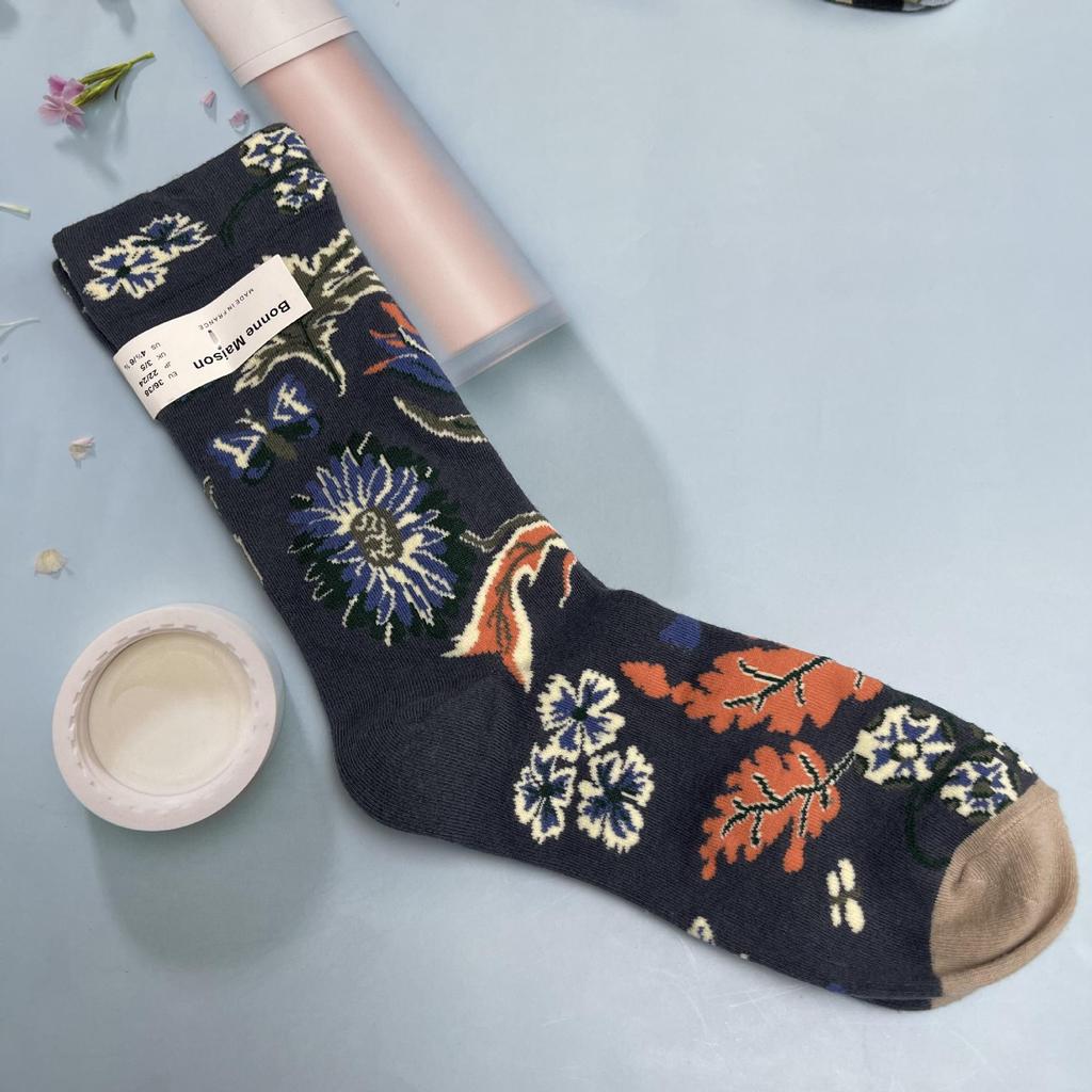Bonne Maison: Retro-Ölgemälde-Socken für Damen, mittelhoch, luxuriös, französisch, bis zur Wade