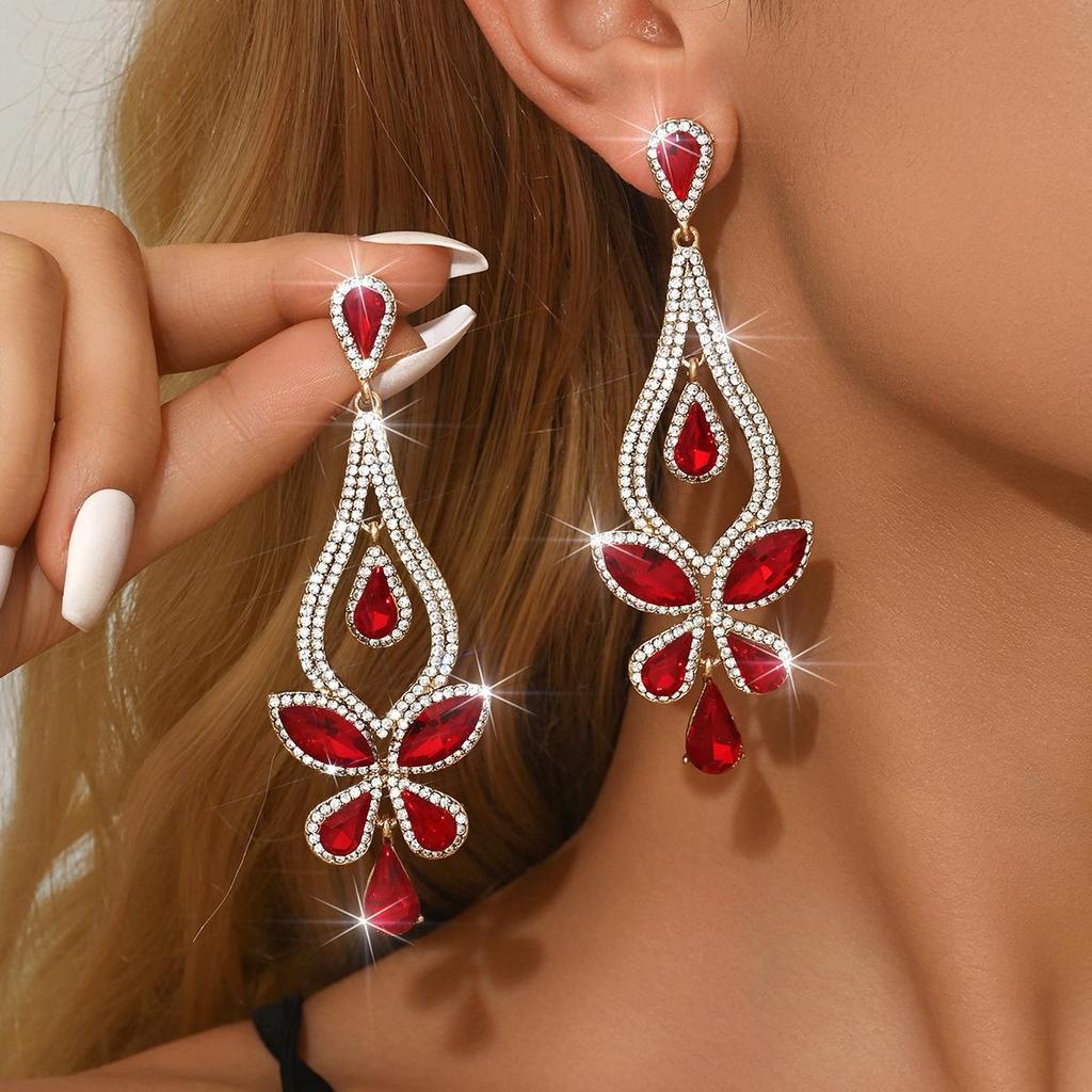Elegant Rhinestone Water Drop Earrings: European & American Style Long Crystal Pendant Jewelry