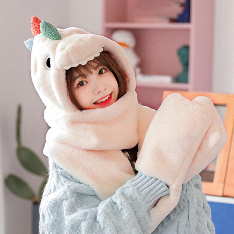 Set trendy și drăguț de iarnă cu dinozaur, pălărie, fular și mănuși, cu protecție caldă pentru urechi pentru Crăciun.