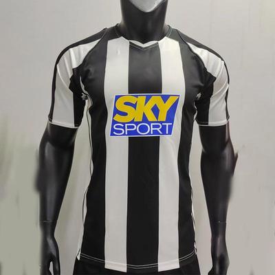 Juventus Retro 04-05 Home Football Jersey