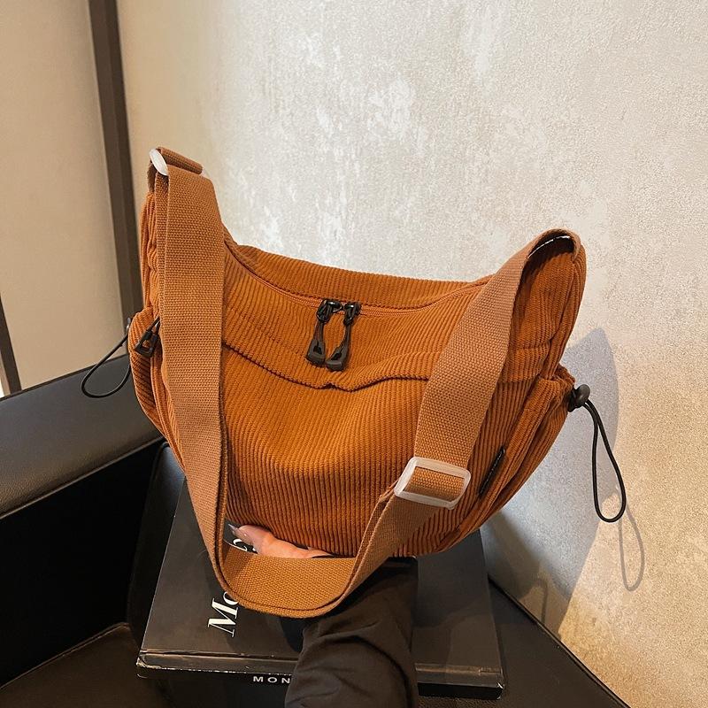 Casual Large-capacity Velvet Dumpling Bag Women's New Fashion Shoulder Bag Versatile Wide Shoulder Strap Messenger Bag